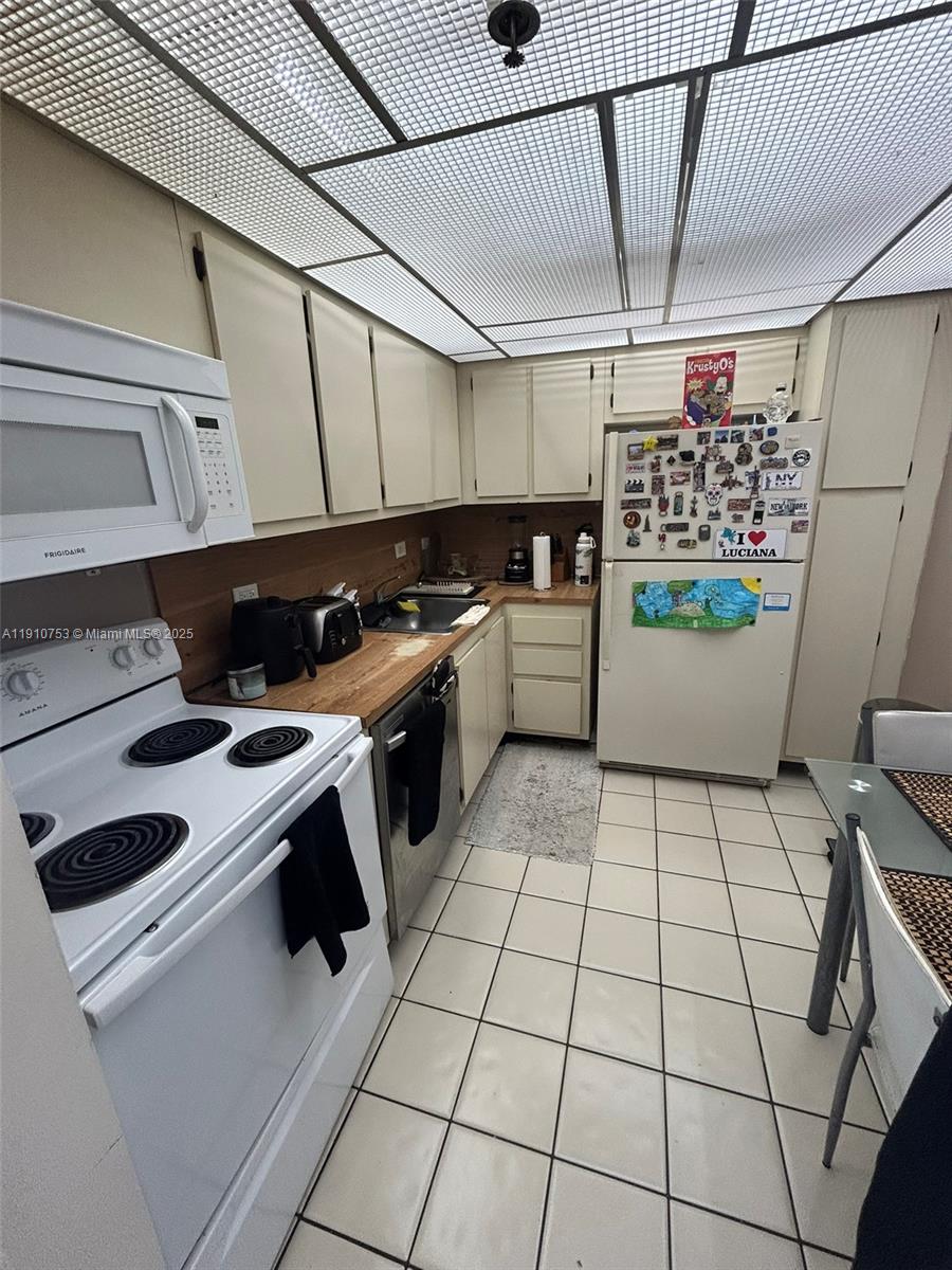 WATERVIEW CONDO - Residential