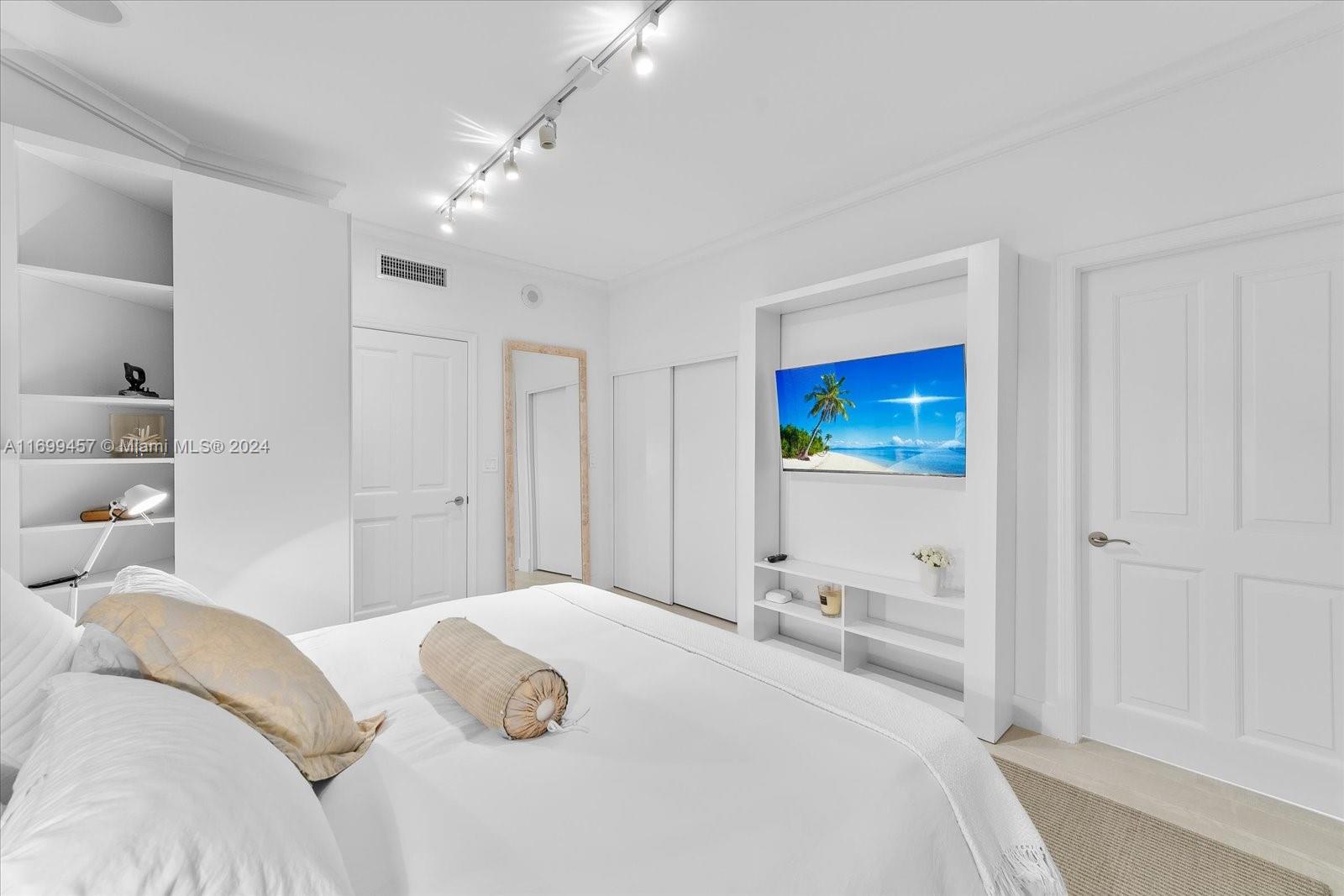 ACQUALINA OCEAN RESIDENCE - Residential