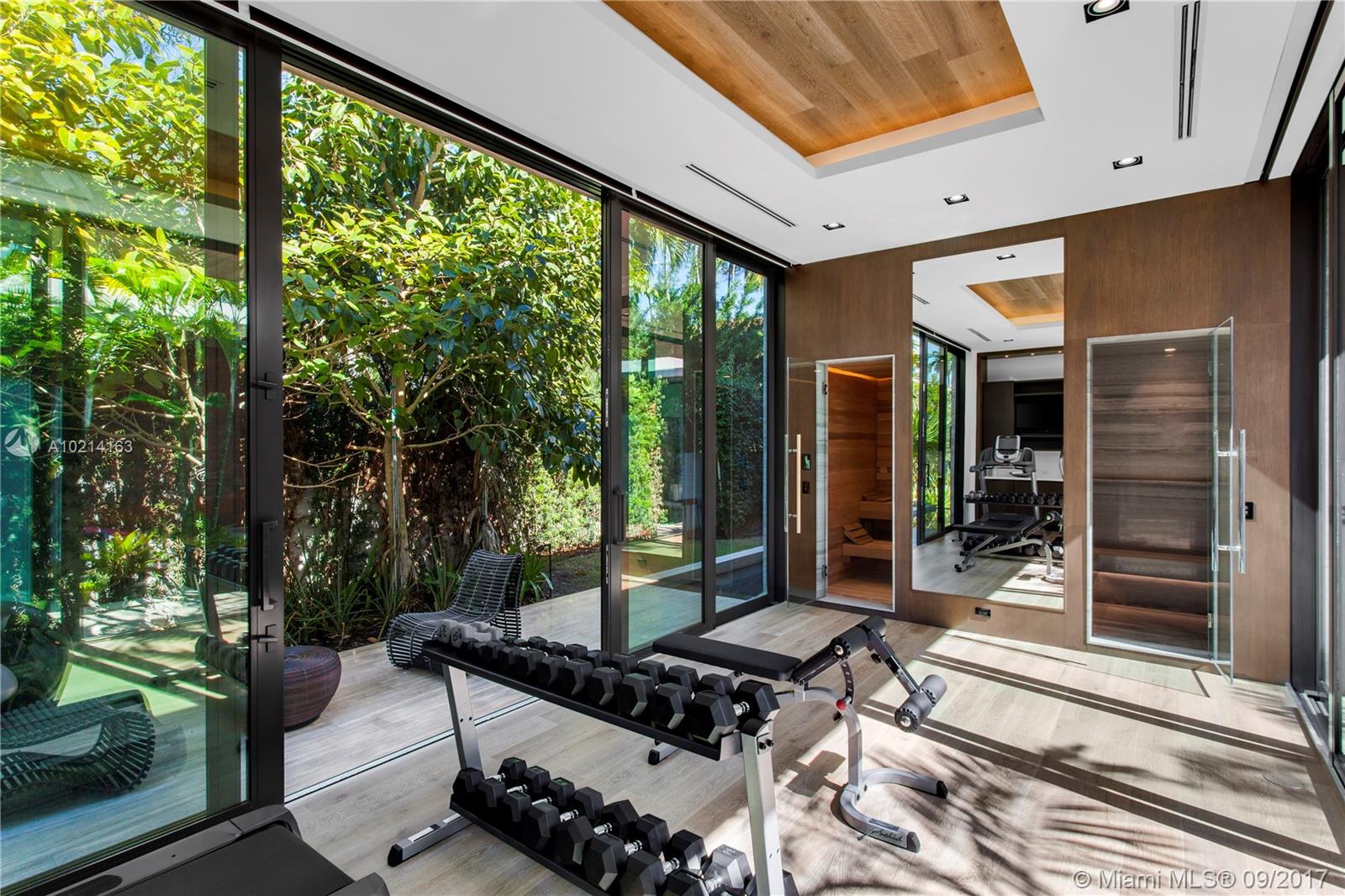 Flamingo Bay 01 - Residential