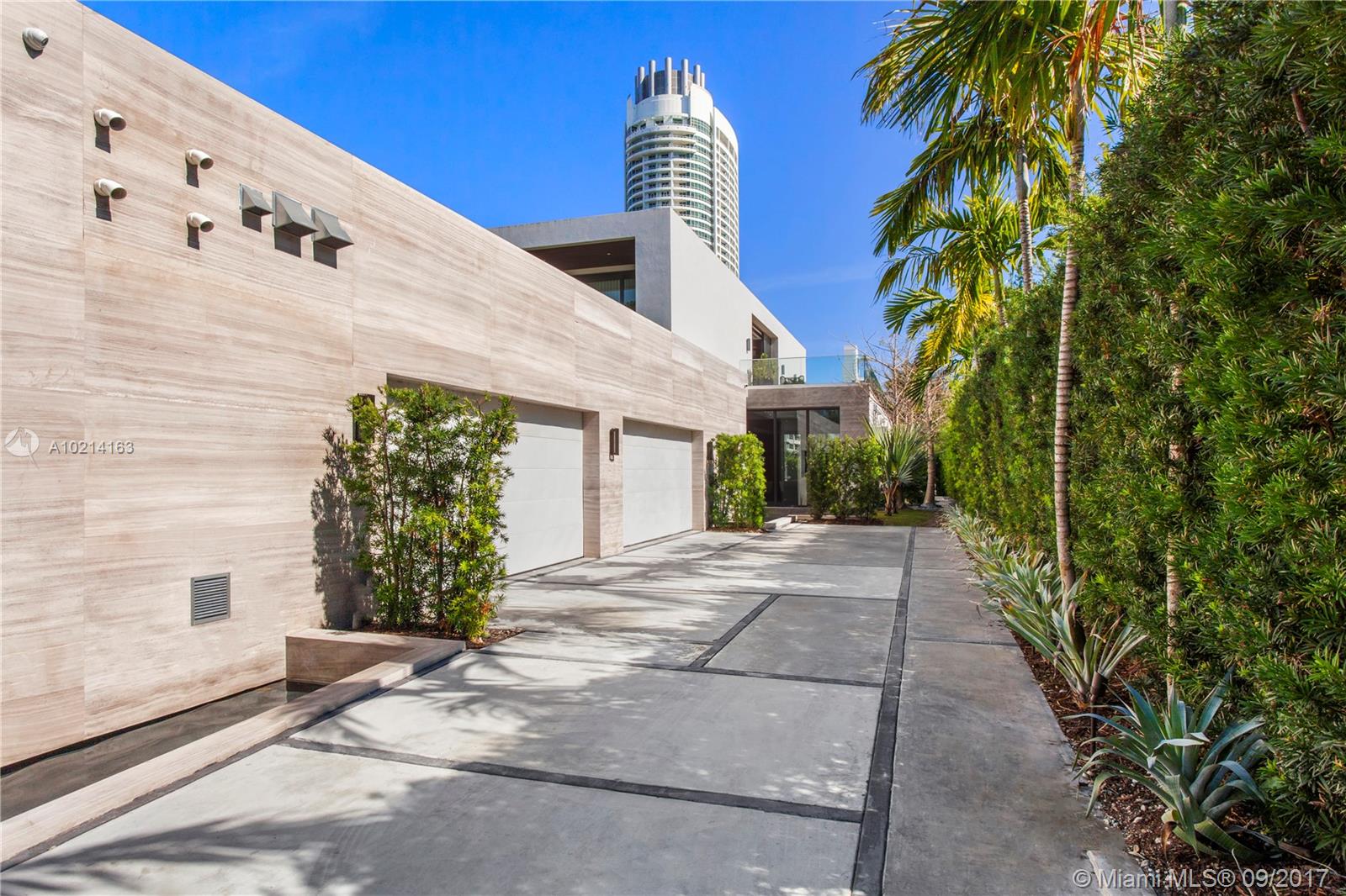 Flamingo Bay 01 - Residential