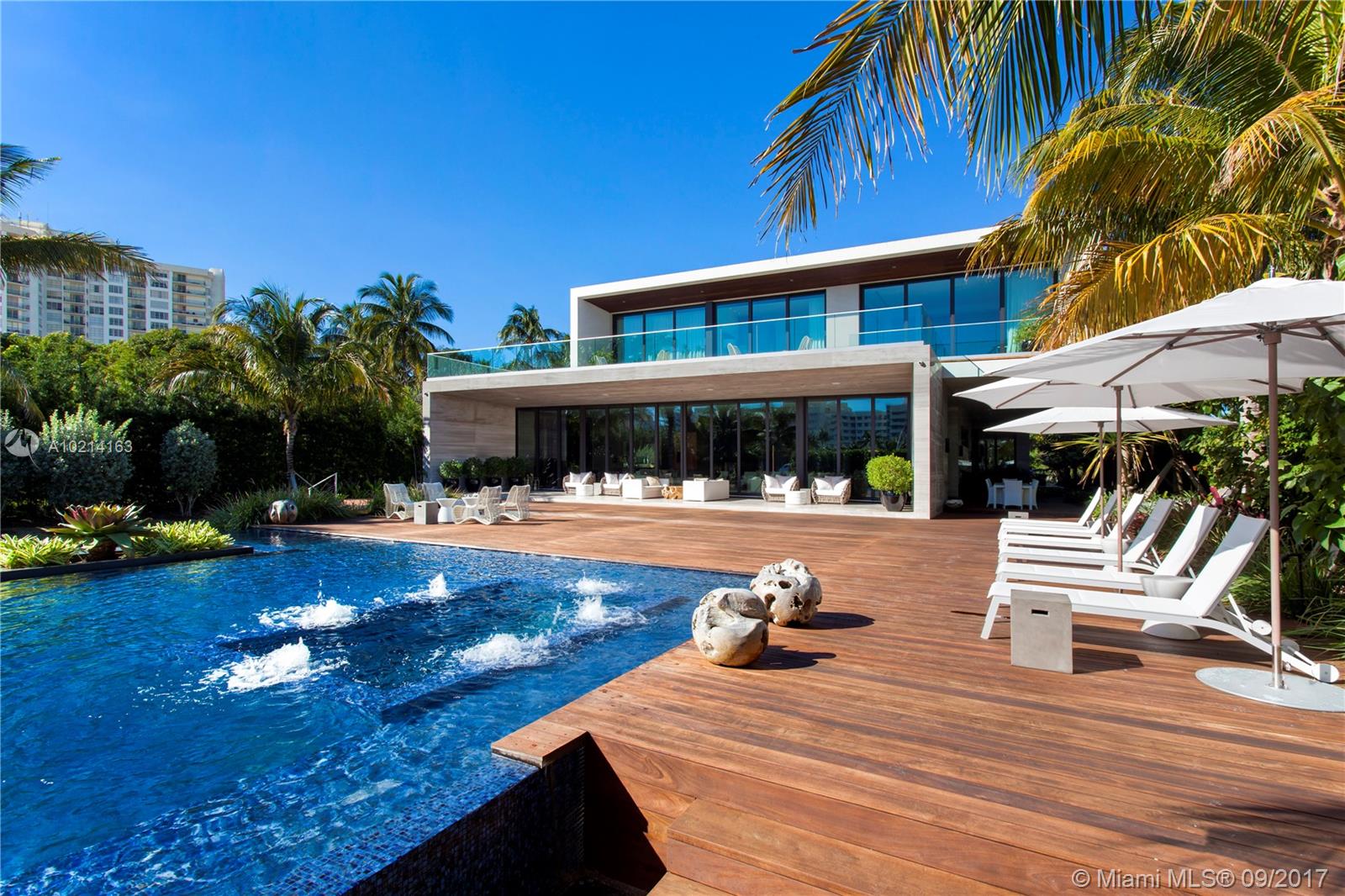 Flamingo Bay 01 - Residential