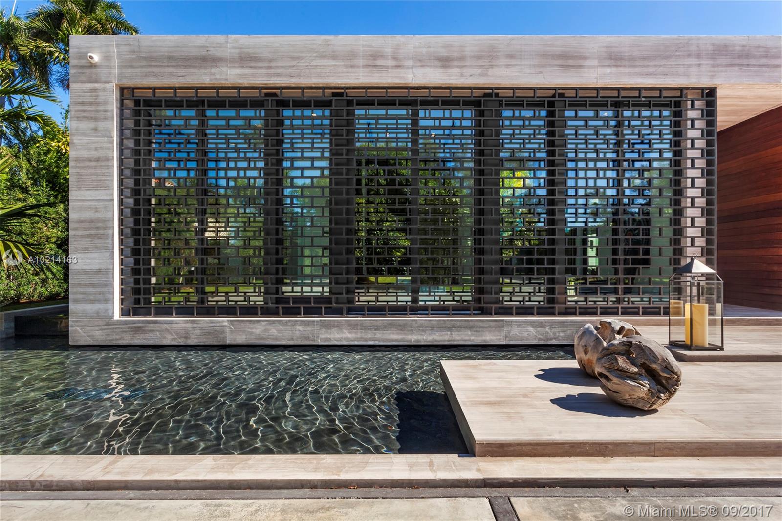 Flamingo Bay 01 - Residential