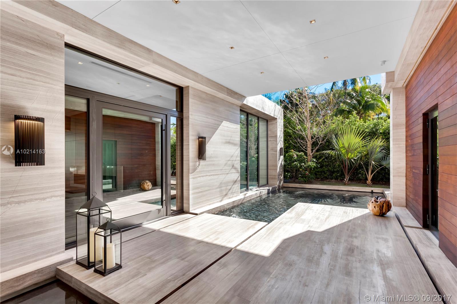 Flamingo Bay 01 - Residential