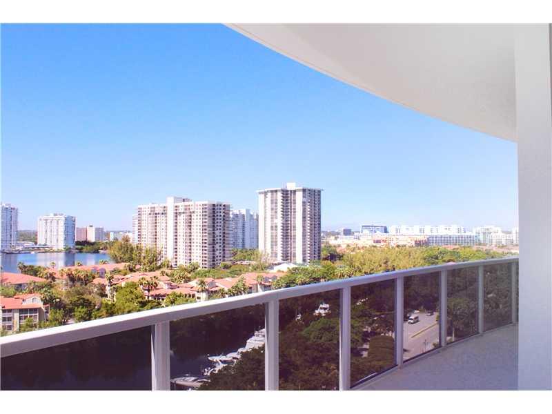 BELLINI@ WILLIAMS ISLA - Residential Lease