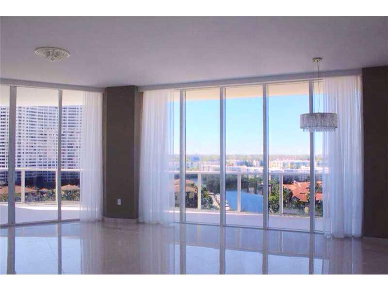 BELLINI@ WILLIAMS ISLA - Residential Lease