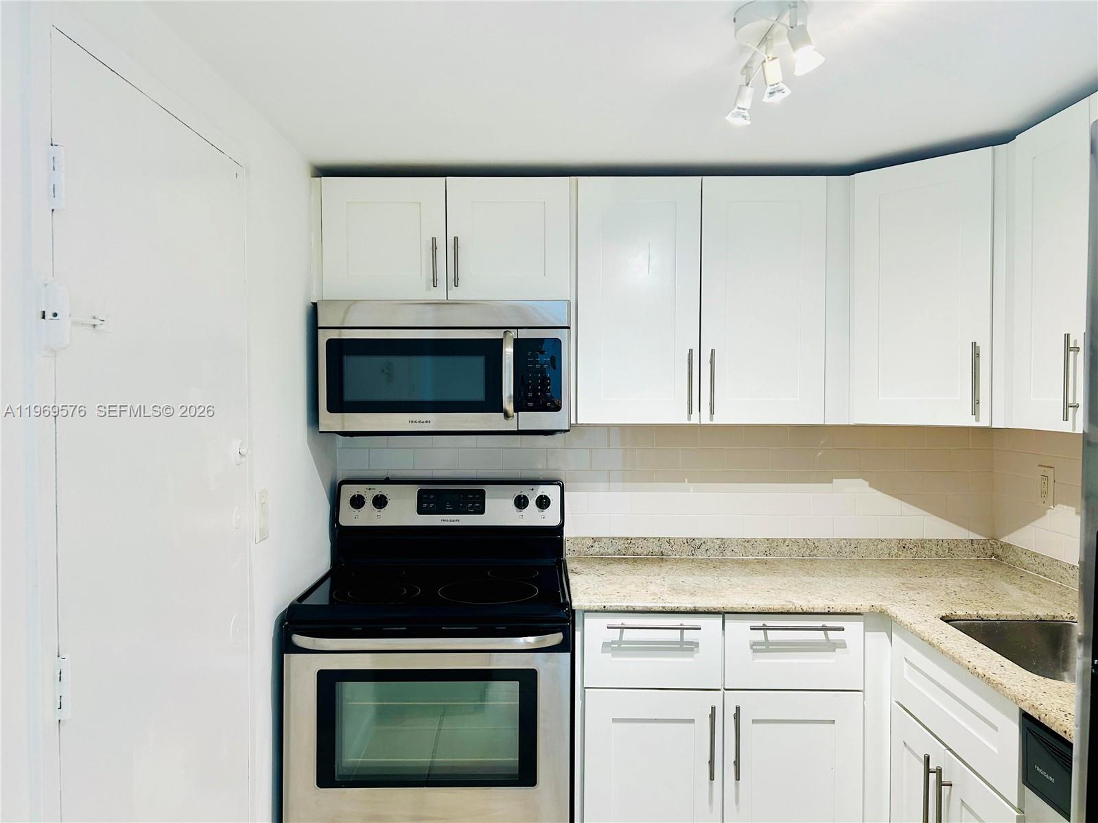 KENNEDY HOUSE CONDO - Residential