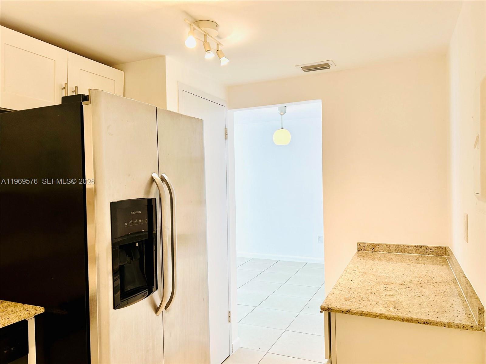 KENNEDY HOUSE CONDO - Residential