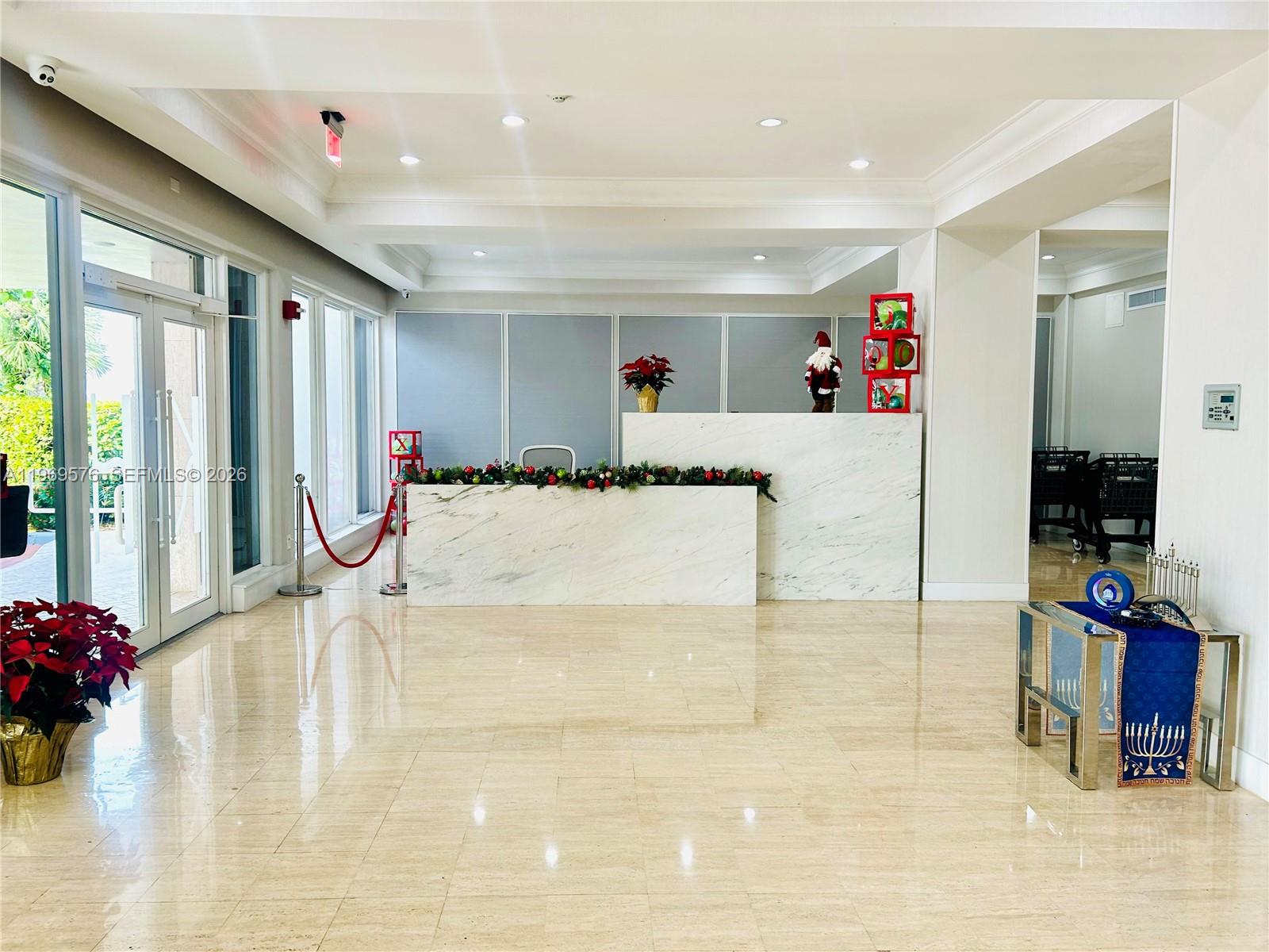 KENNEDY HOUSE CONDO - Residential