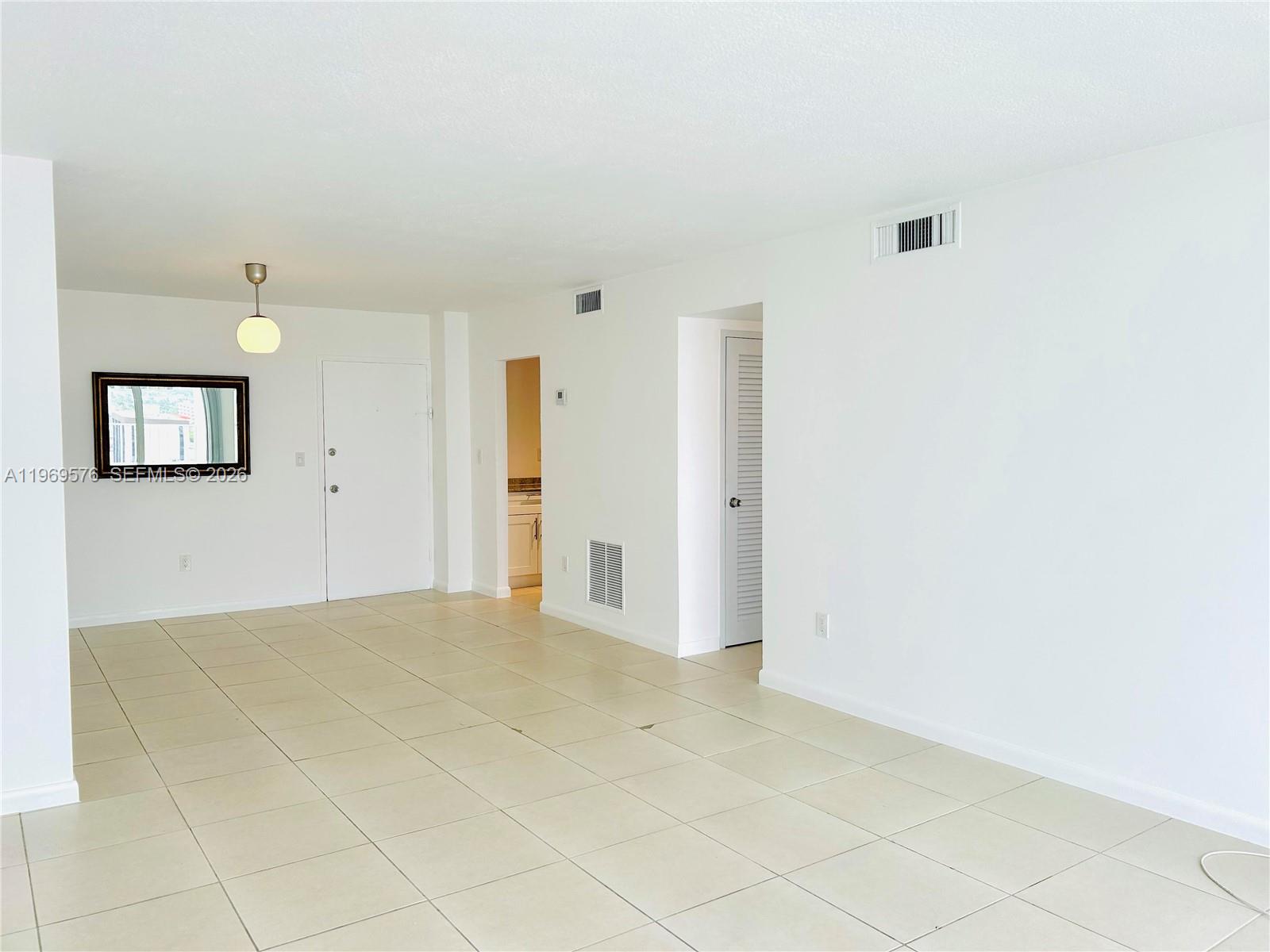 KENNEDY HOUSE CONDO - Residential