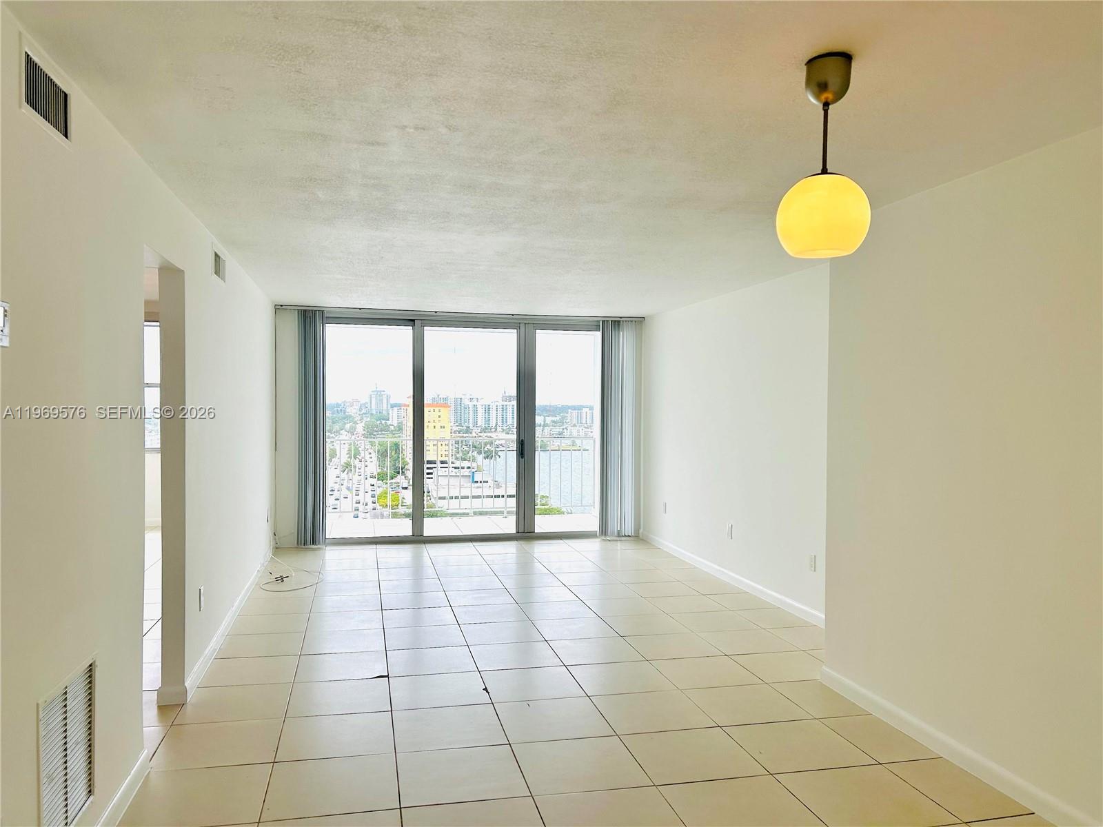 KENNEDY HOUSE CONDO - Residential