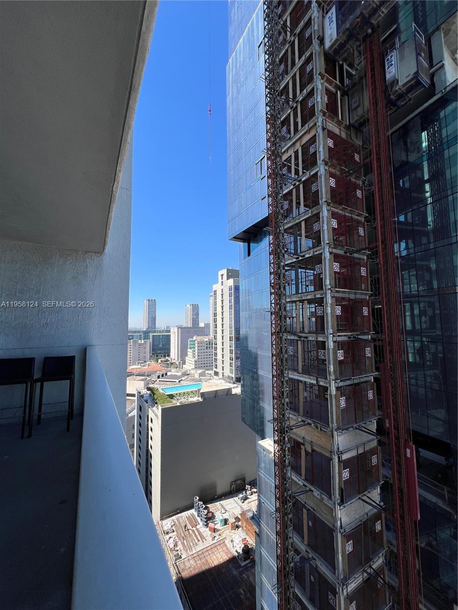 VIZCAYNE NORTH CONDO - Residential