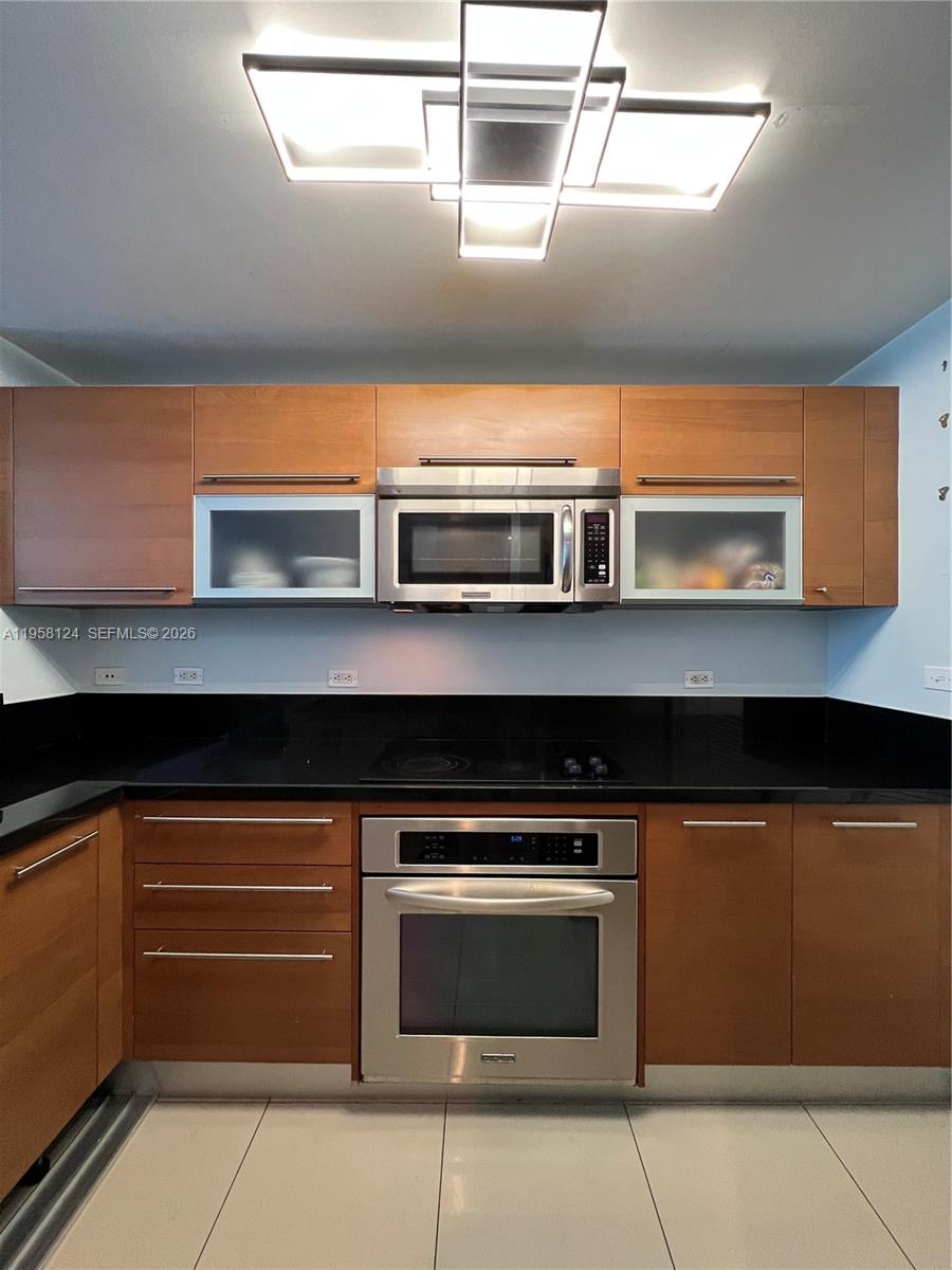 VIZCAYNE NORTH CONDO - Residential