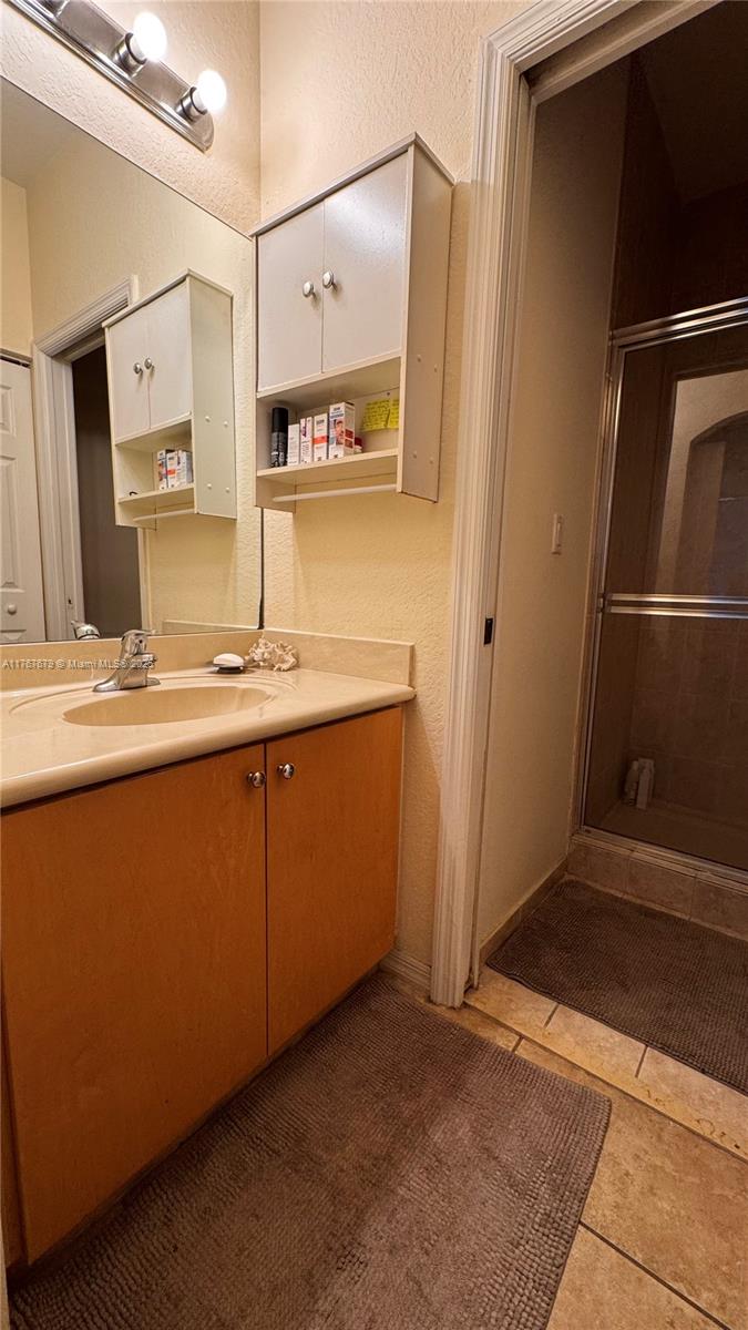 PEMBROKE CAY CONDO - Residential