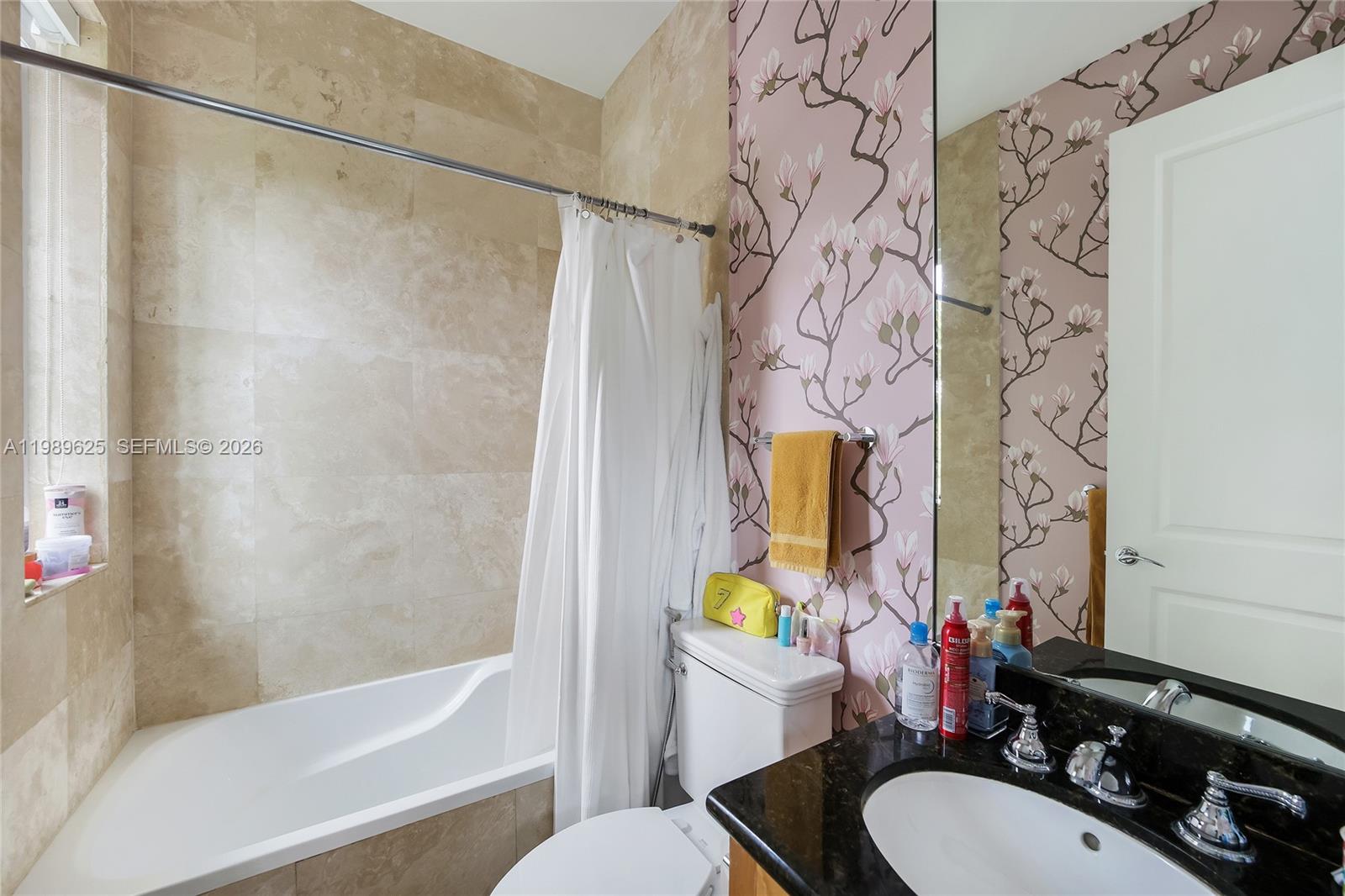 BRICKELLS FLAGLER - Residential Lease