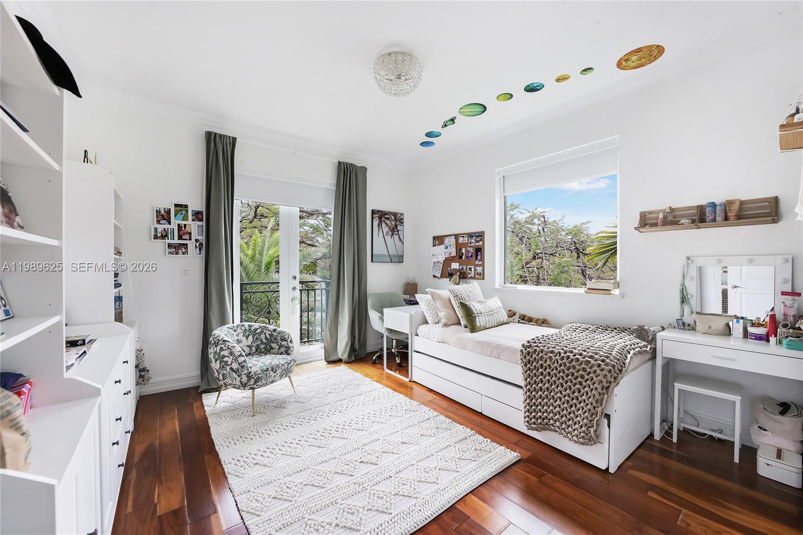 BRICKELLS FLAGLER - Residential Lease