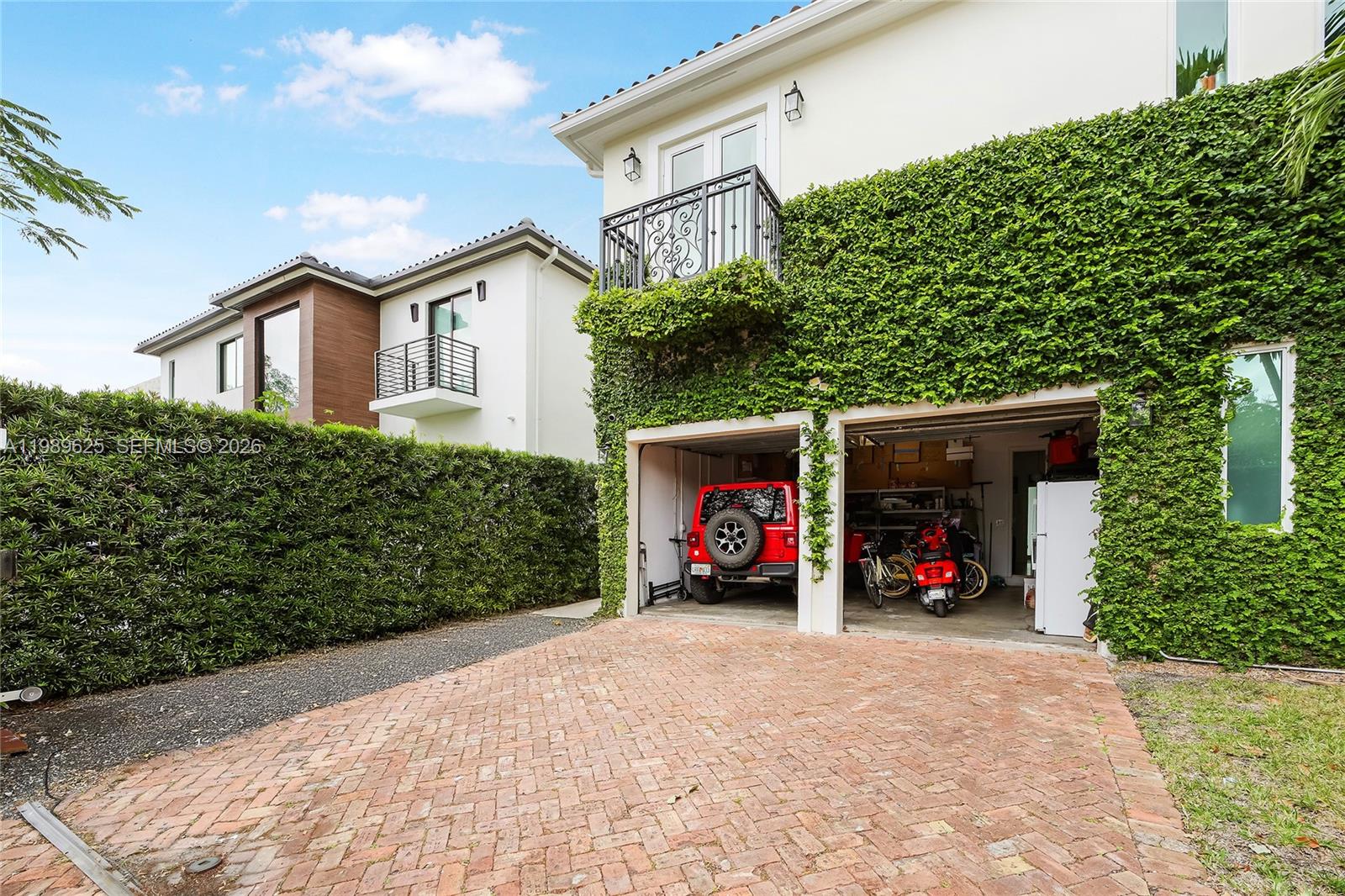 BRICKELLS FLAGLER - Residential Lease