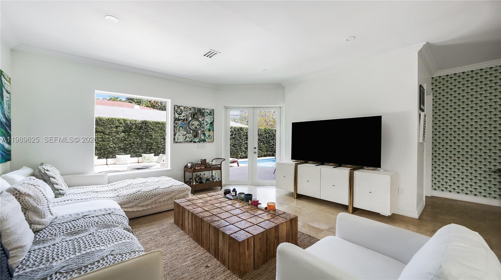 BRICKELLS FLAGLER - Residential Lease