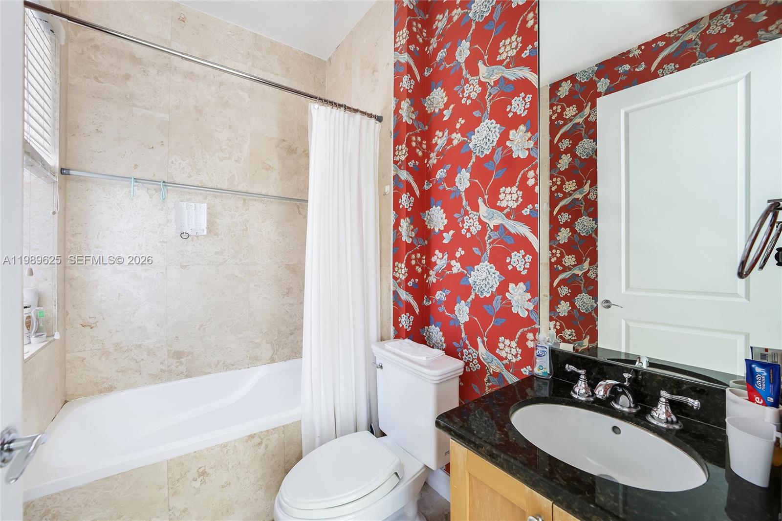 BRICKELLS FLAGLER - Residential Lease