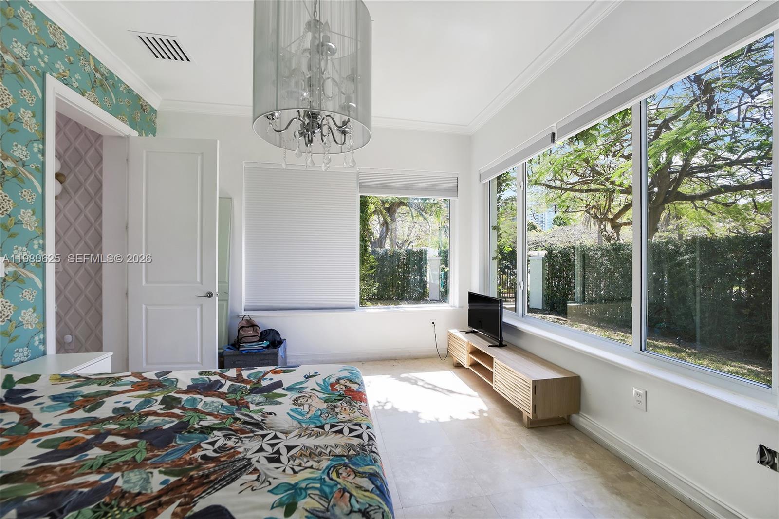 BRICKELLS FLAGLER - Residential Lease