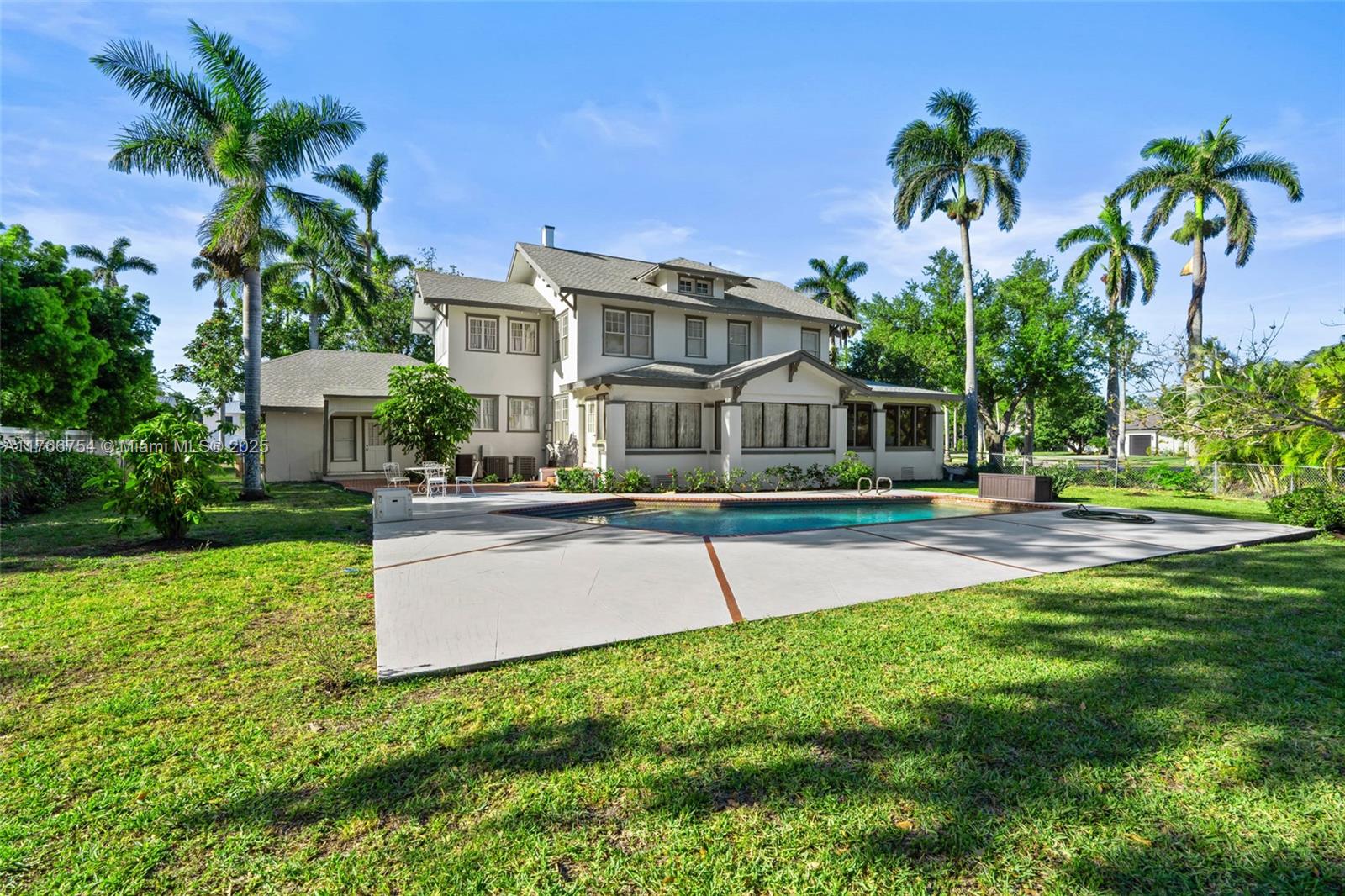 RIVERSIDE - Residential
