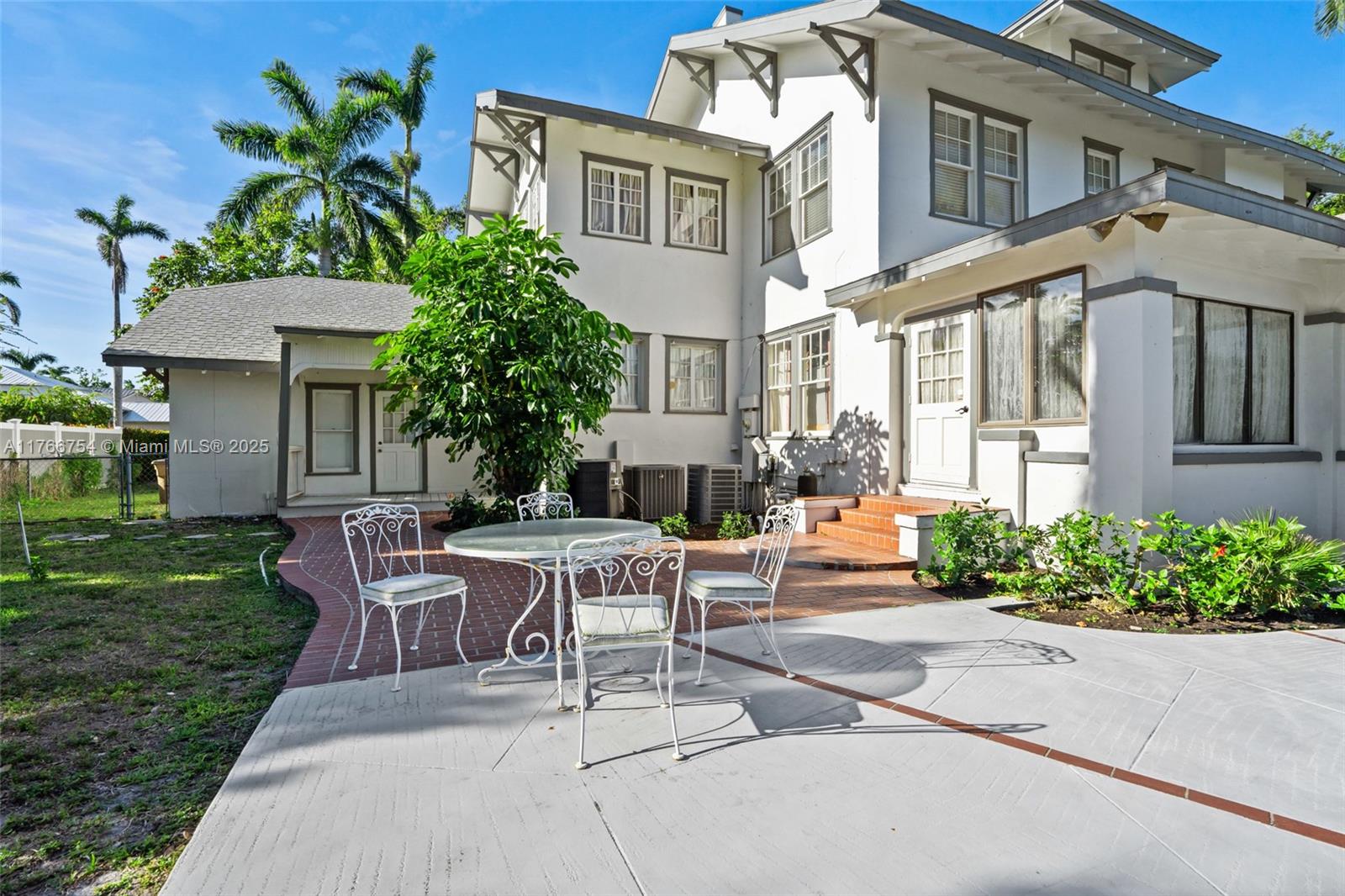 RIVERSIDE - Residential