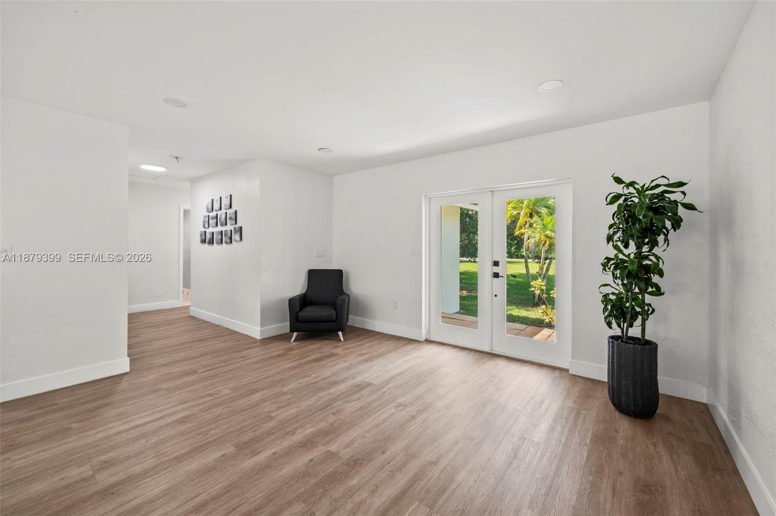 CHAMBERS SUB SE1/4 - Residential