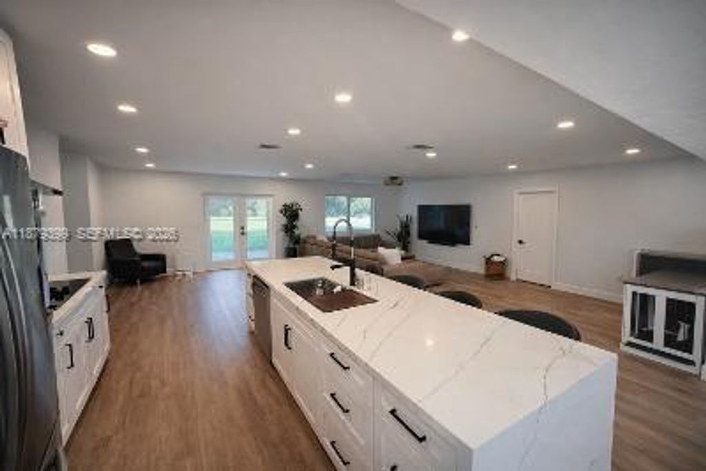 Photo of 17611 SW 66th St, Southwest Ranches, FL 33331 (MLS # A11879399)