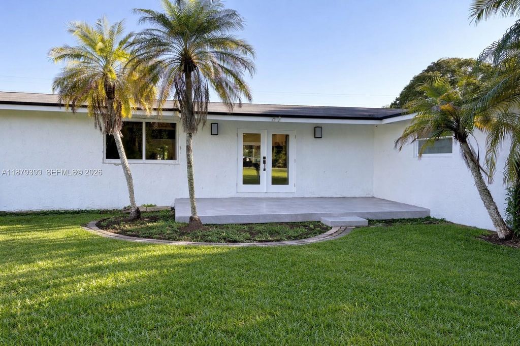 Photo of 17611 SW 66th St, Southwest Ranches, FL 33331 (MLS # A11879399)