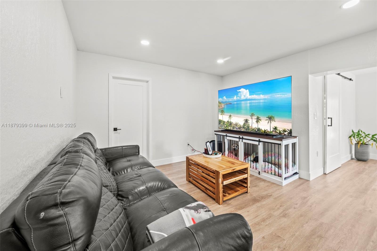 CHAMBERS SUB SE1/4 - Residential