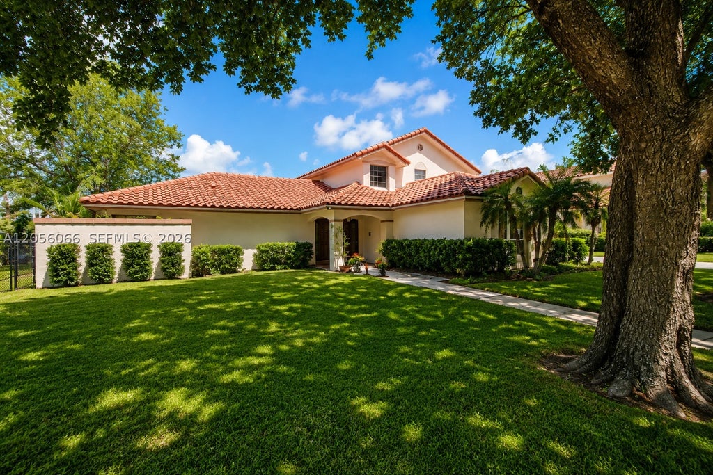 Photo of 1855 SW 101st Ave, Davie, FL 33324 (MLS # A12056066)