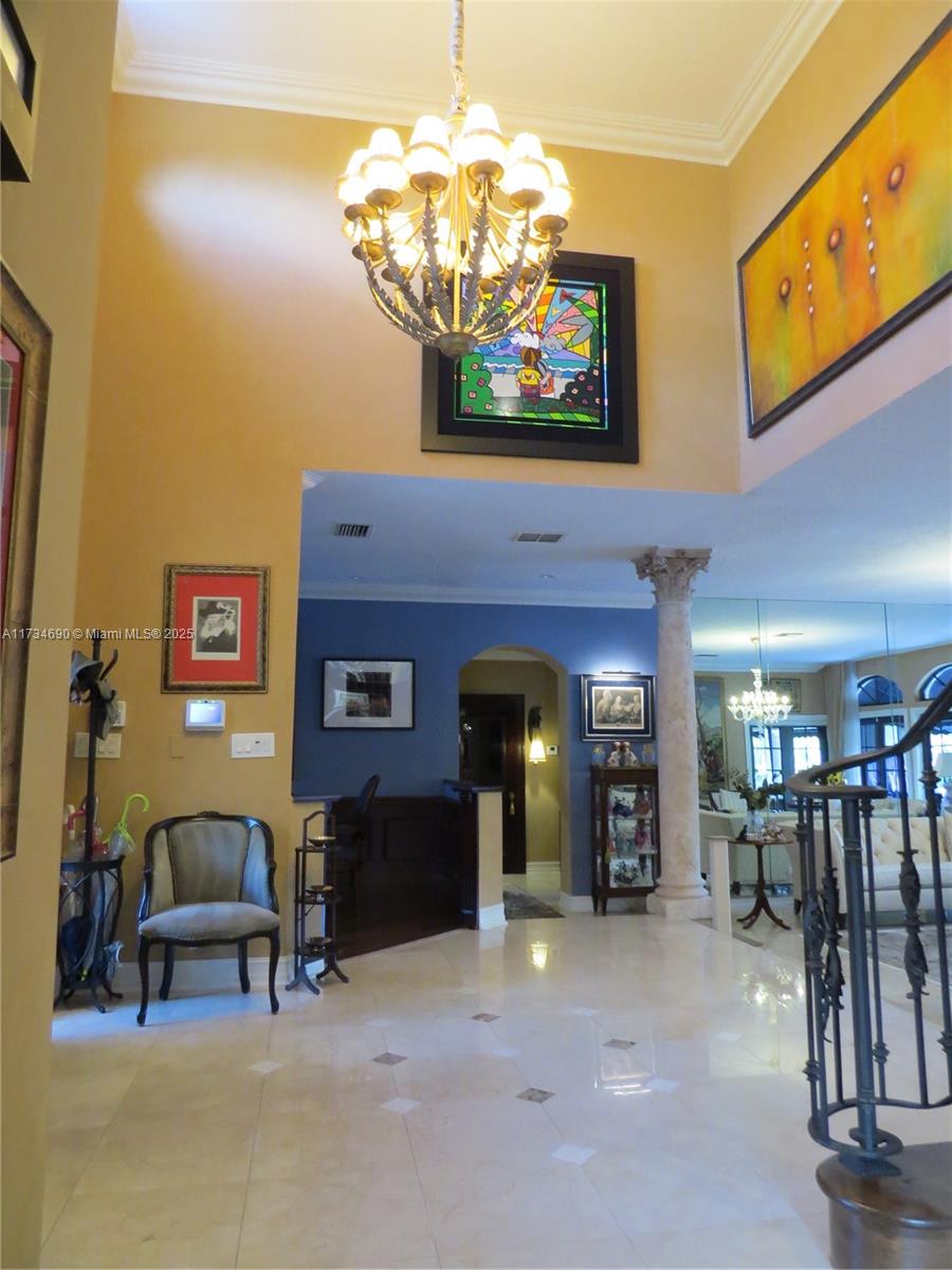 WHISPERING WOODS - Residential