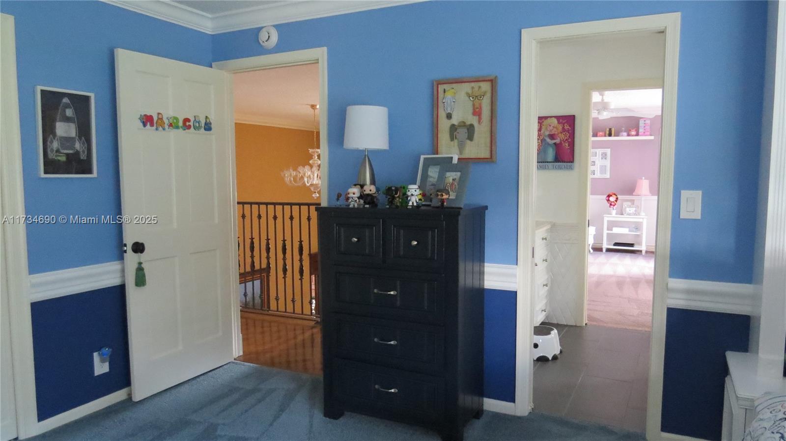 WHISPERING WOODS - Residential