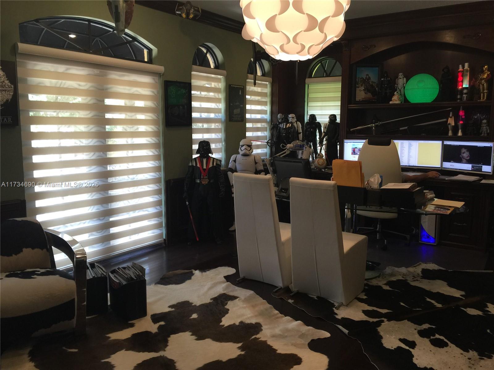 WHISPERING WOODS - Residential