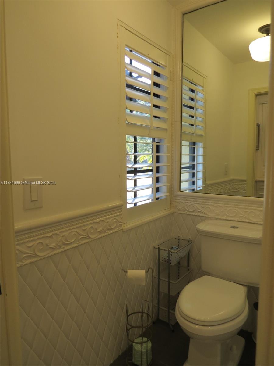 WHISPERING WOODS - Residential