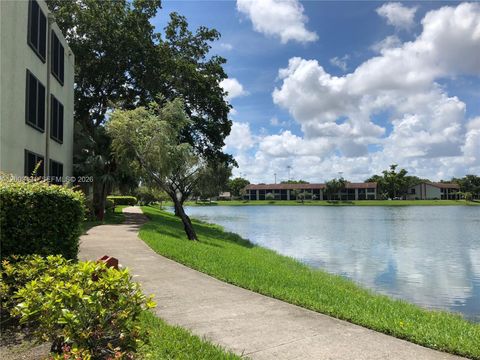 210 Lake Pointe Dr 112 Oakland Park FL 33309