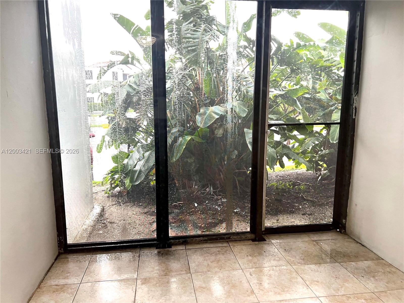 210 Lake Pointe Dr 112