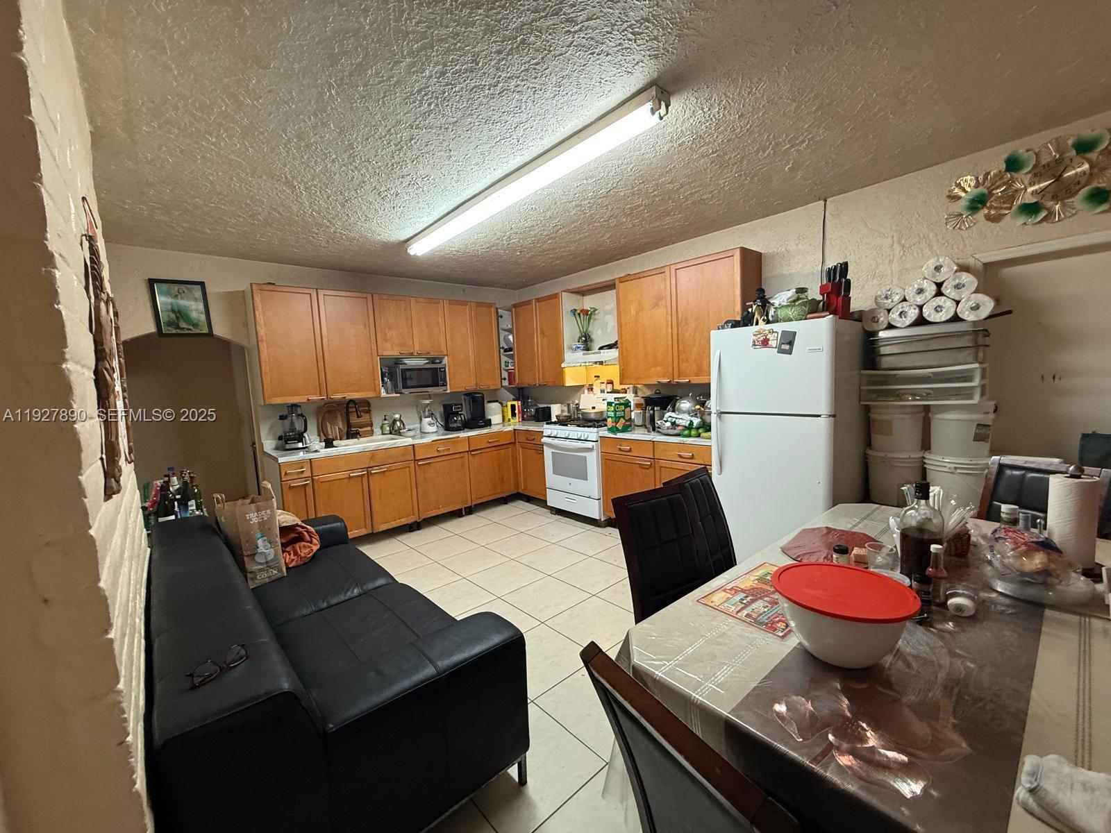 MELROSE HEIGHTS 3RD ADDN - Residential