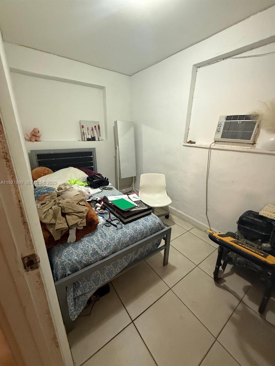 MELROSE HEIGHTS 3RD ADDN - Residential