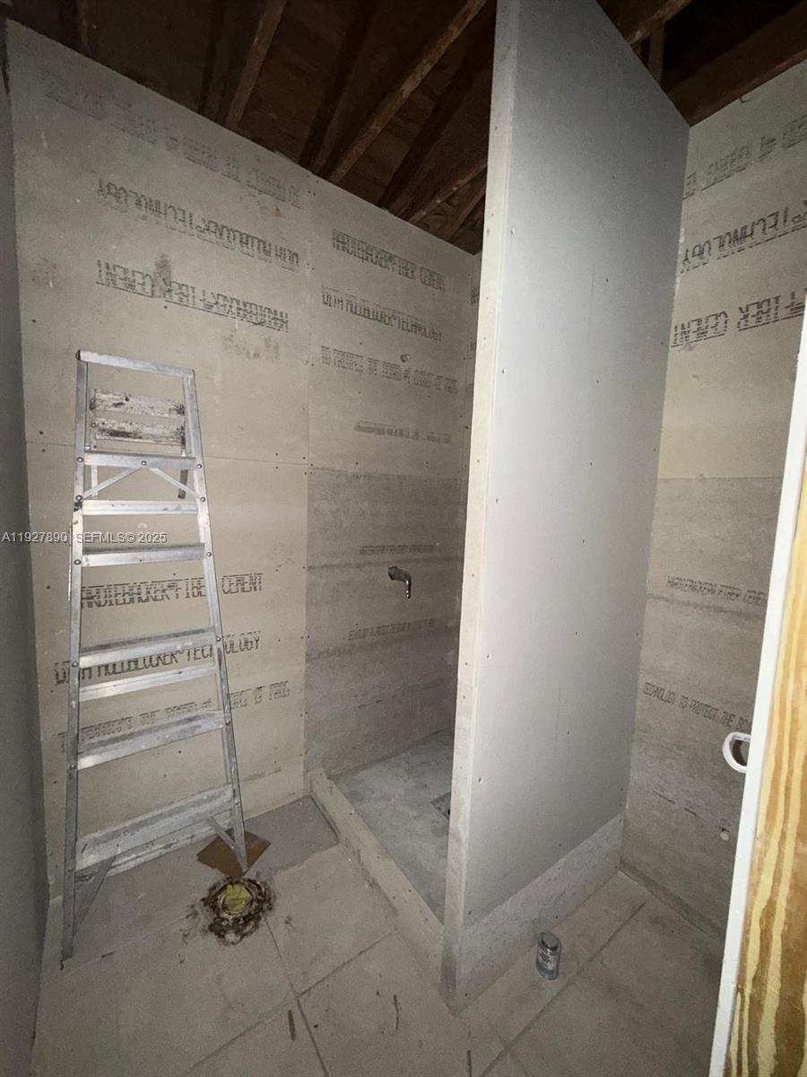 MELROSE HEIGHTS 3RD ADDN - Residential