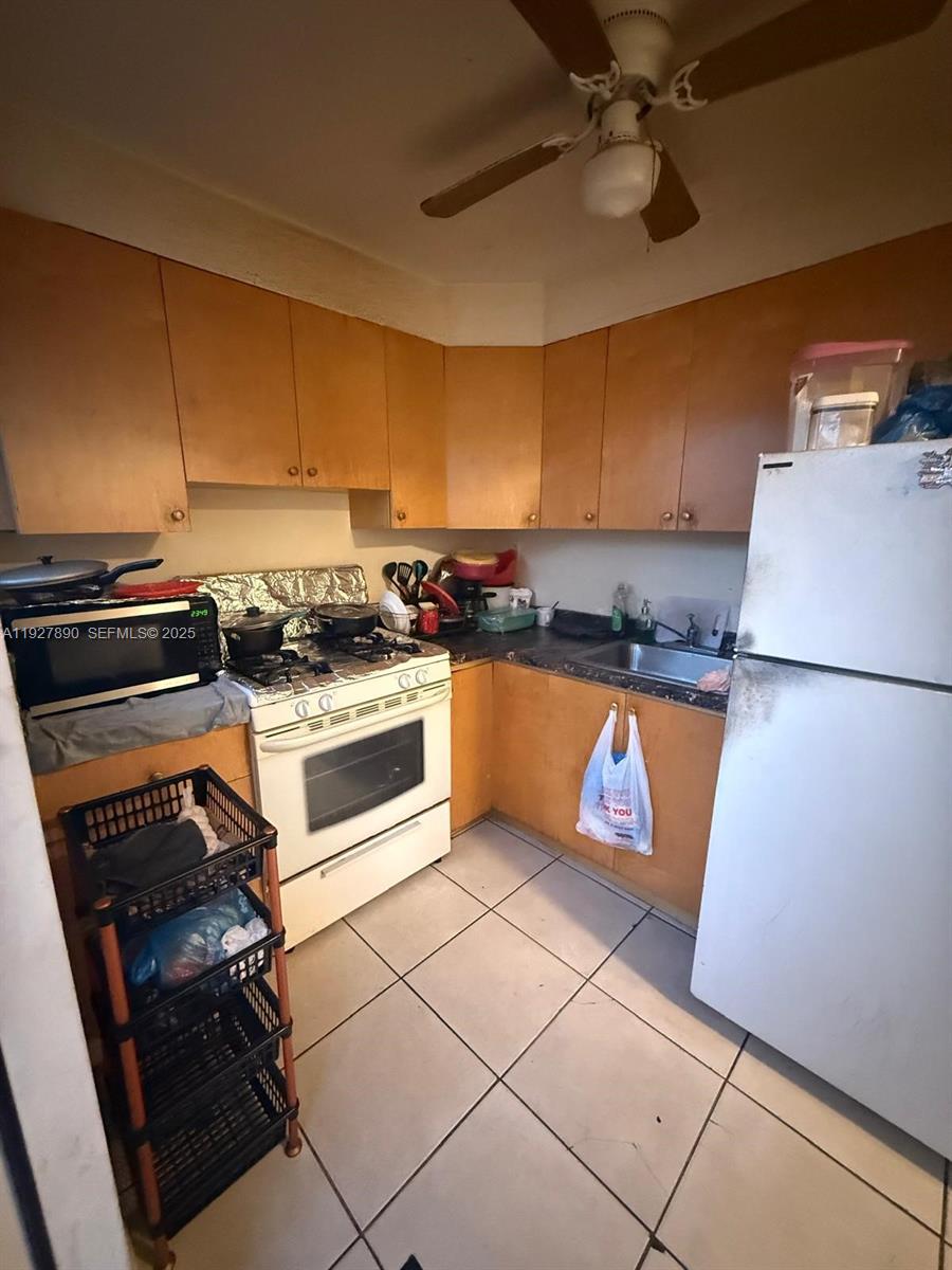 MELROSE HEIGHTS 3RD ADDN - Residential