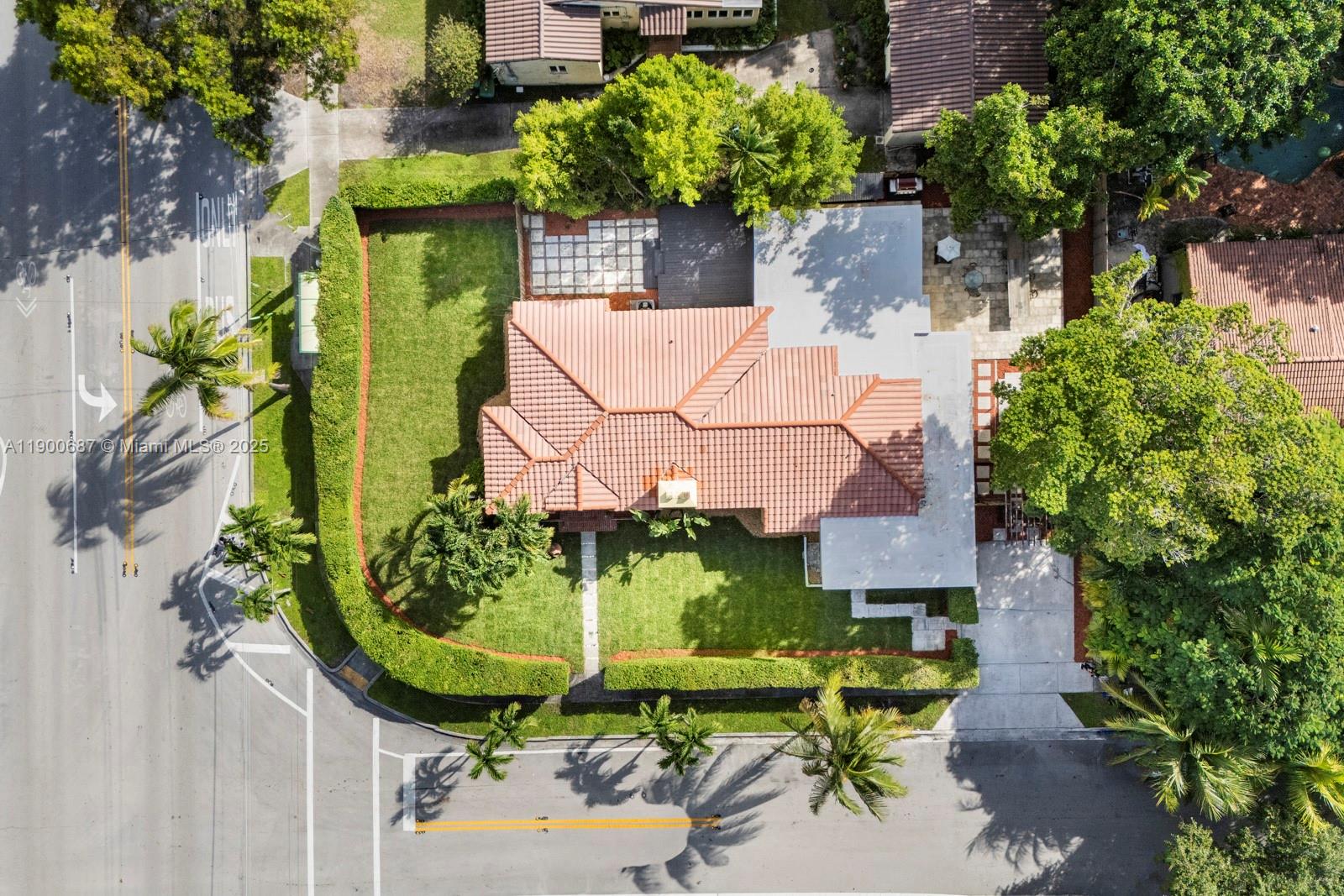 BRICKELL ESTATES - Residential
