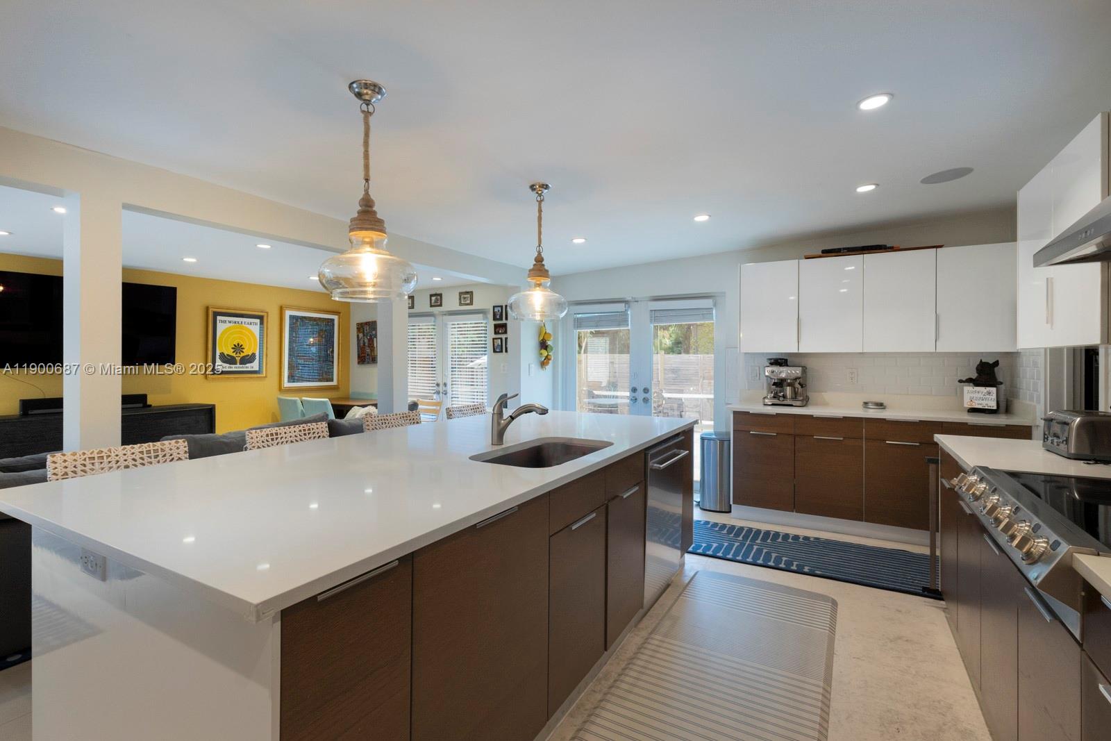 BRICKELL ESTATES - Residential