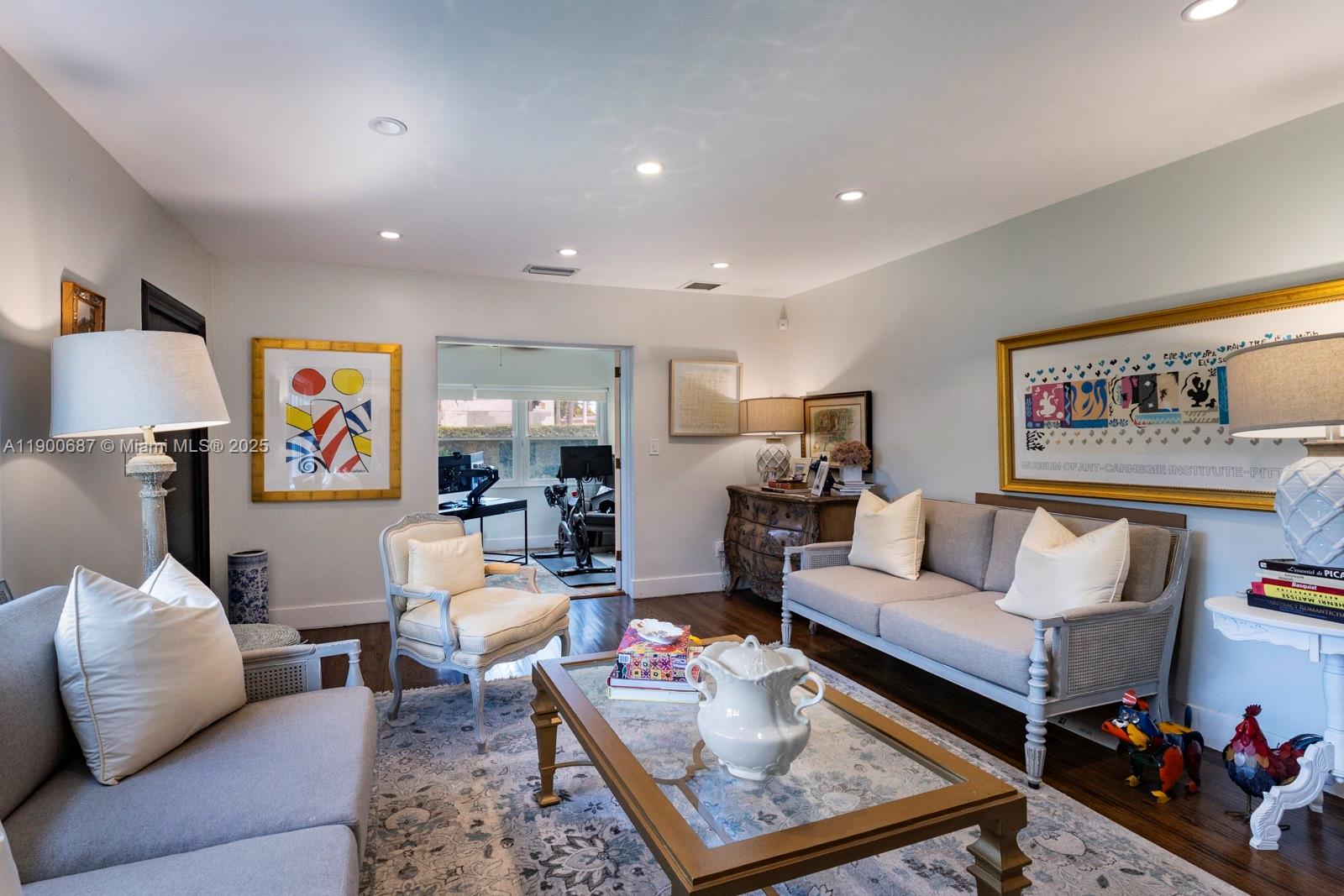 BRICKELL ESTATES - Residential