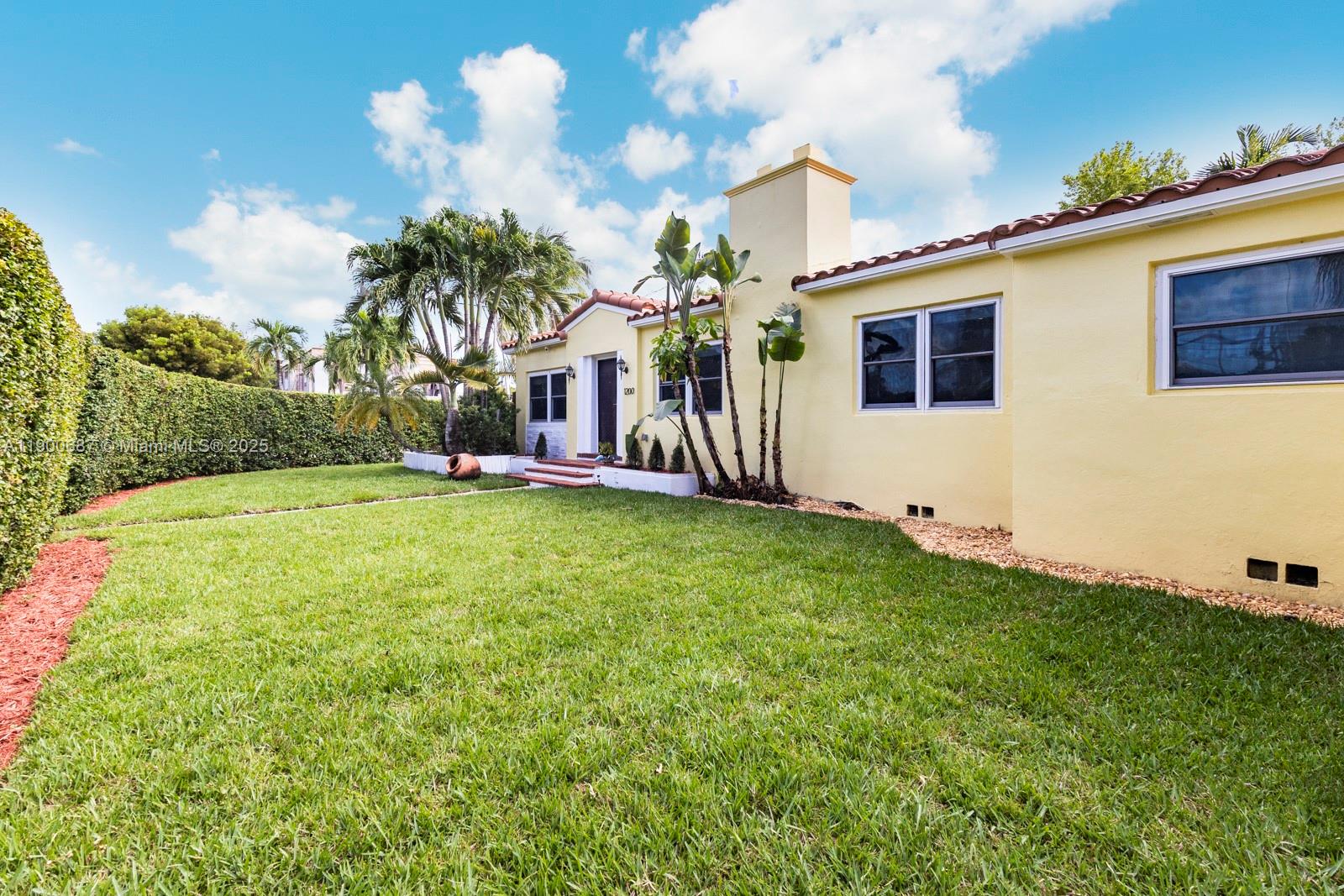 BRICKELL ESTATES - Residential