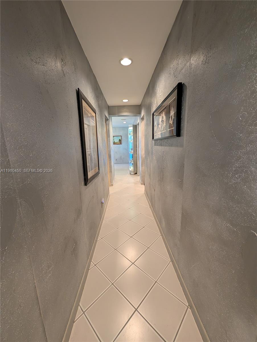 HOLLYBROOK GOLF AND TENNIS - Residential