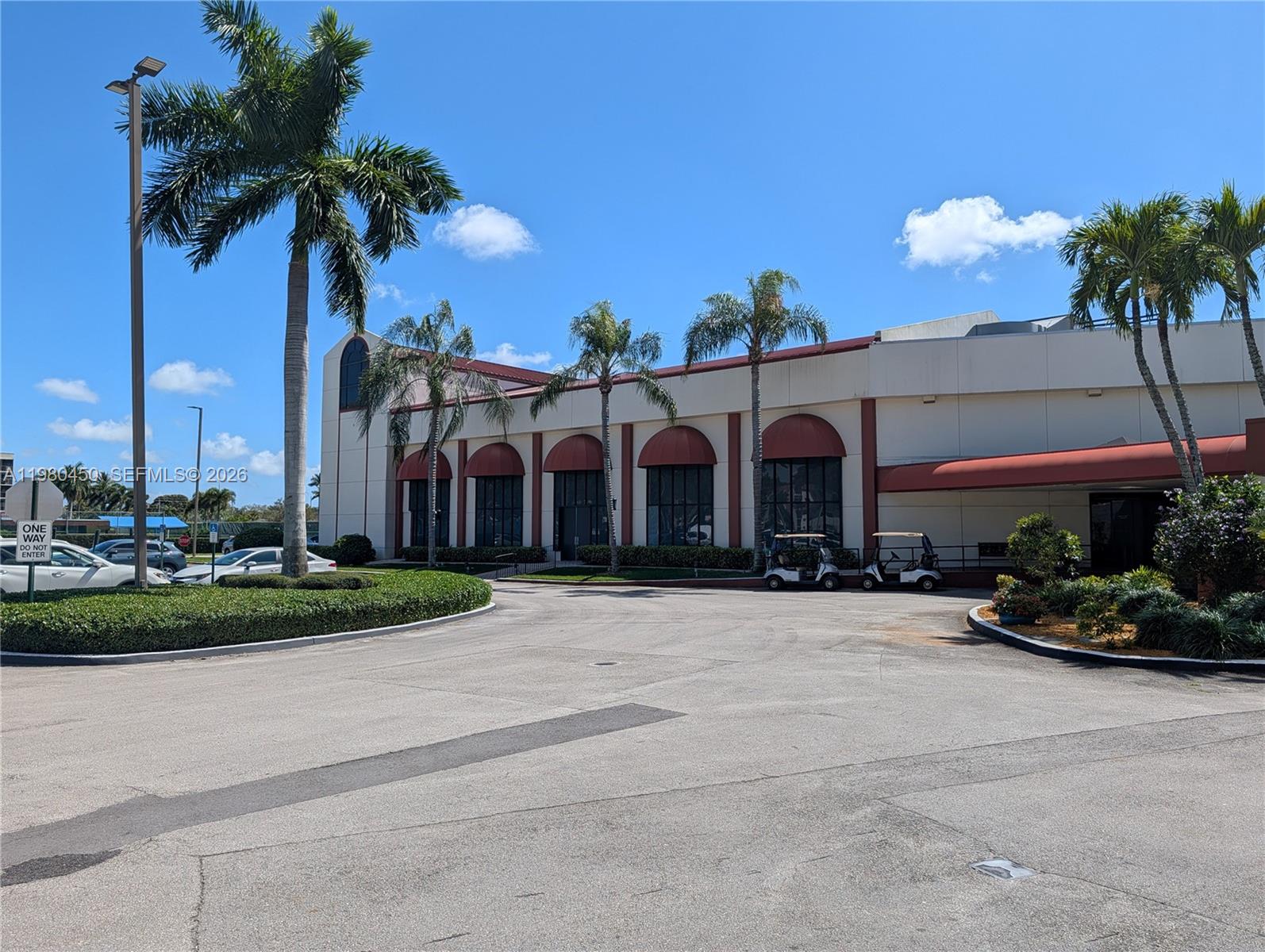 HOLLYBROOK GOLF AND TENNIS - Residential