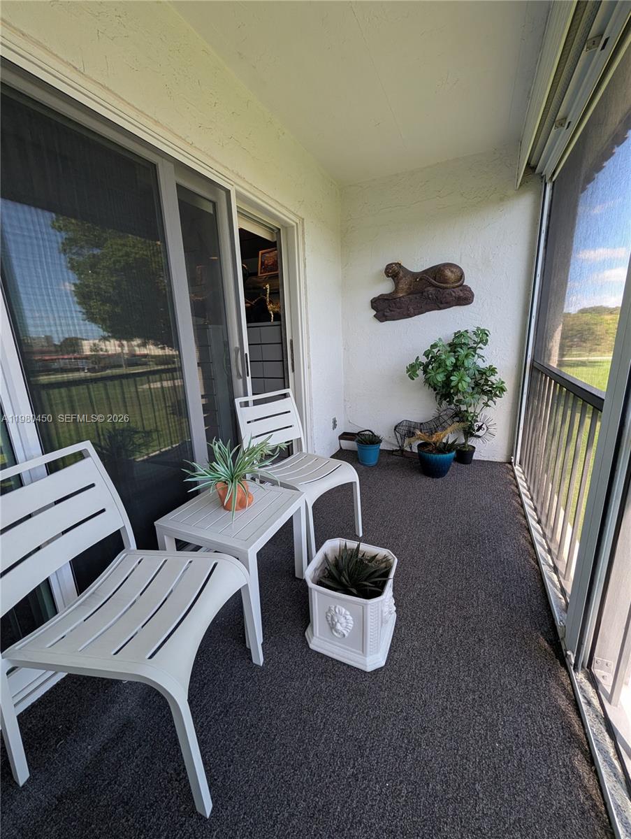 HOLLYBROOK GOLF AND TENNIS - Residential