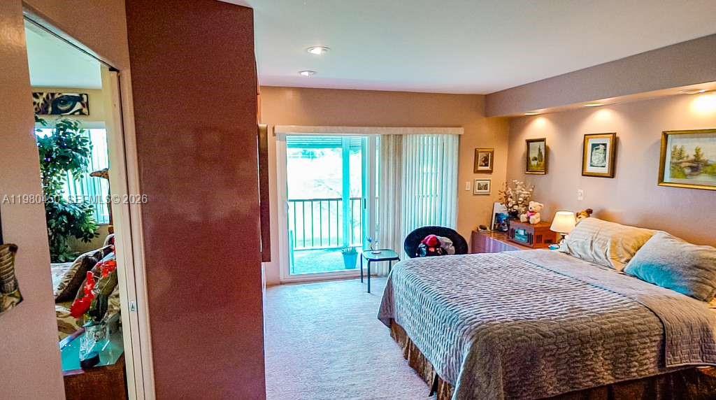 HOLLYBROOK GOLF AND TENNIS - Residential