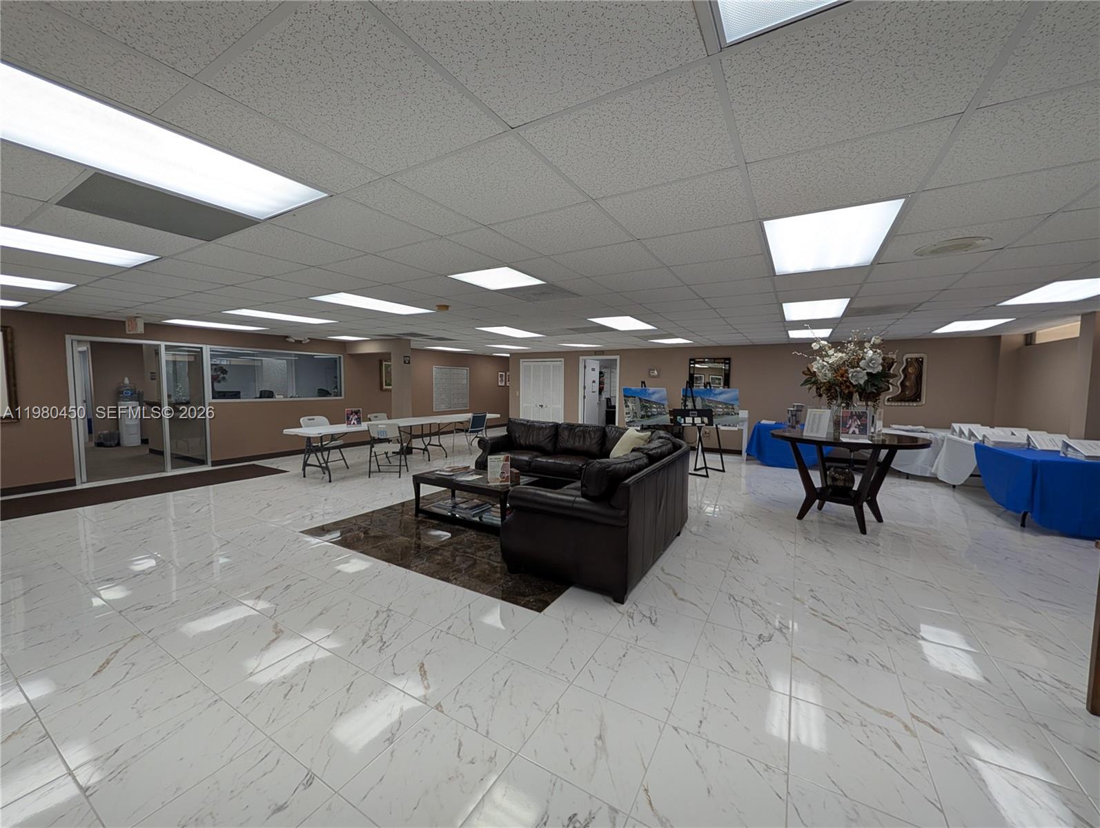 HOLLYBROOK GOLF AND TENNIS - Residential