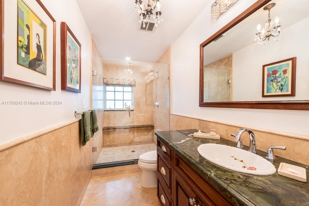 PINECREST - Residential